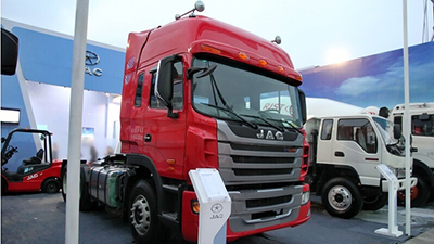 2014寶馬展：江淮格爾發 6X4 牽引車