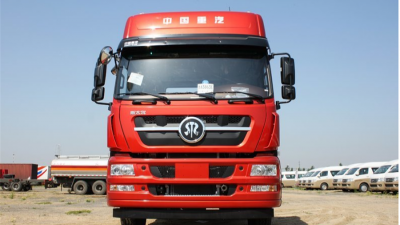 中國重汽 斯太爾D7B重卡 380馬力 6X4牽引車(高頂)